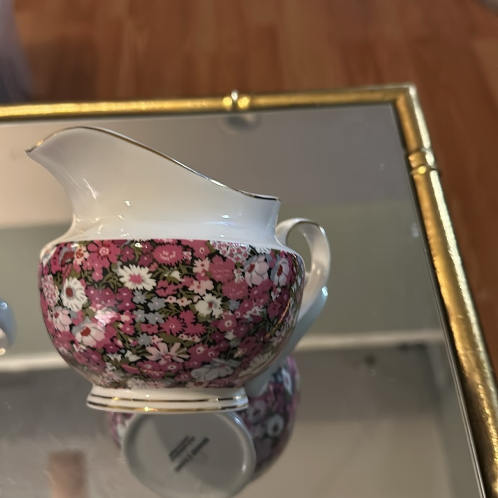 Gracie’s Teaware - Picture 4 of 8